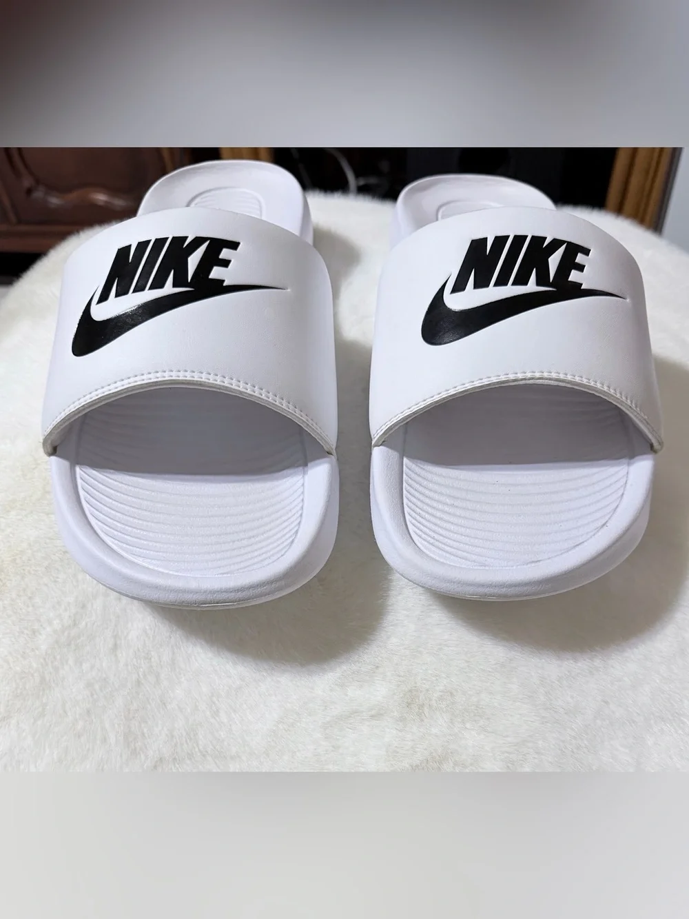 Nike victori one- slide
